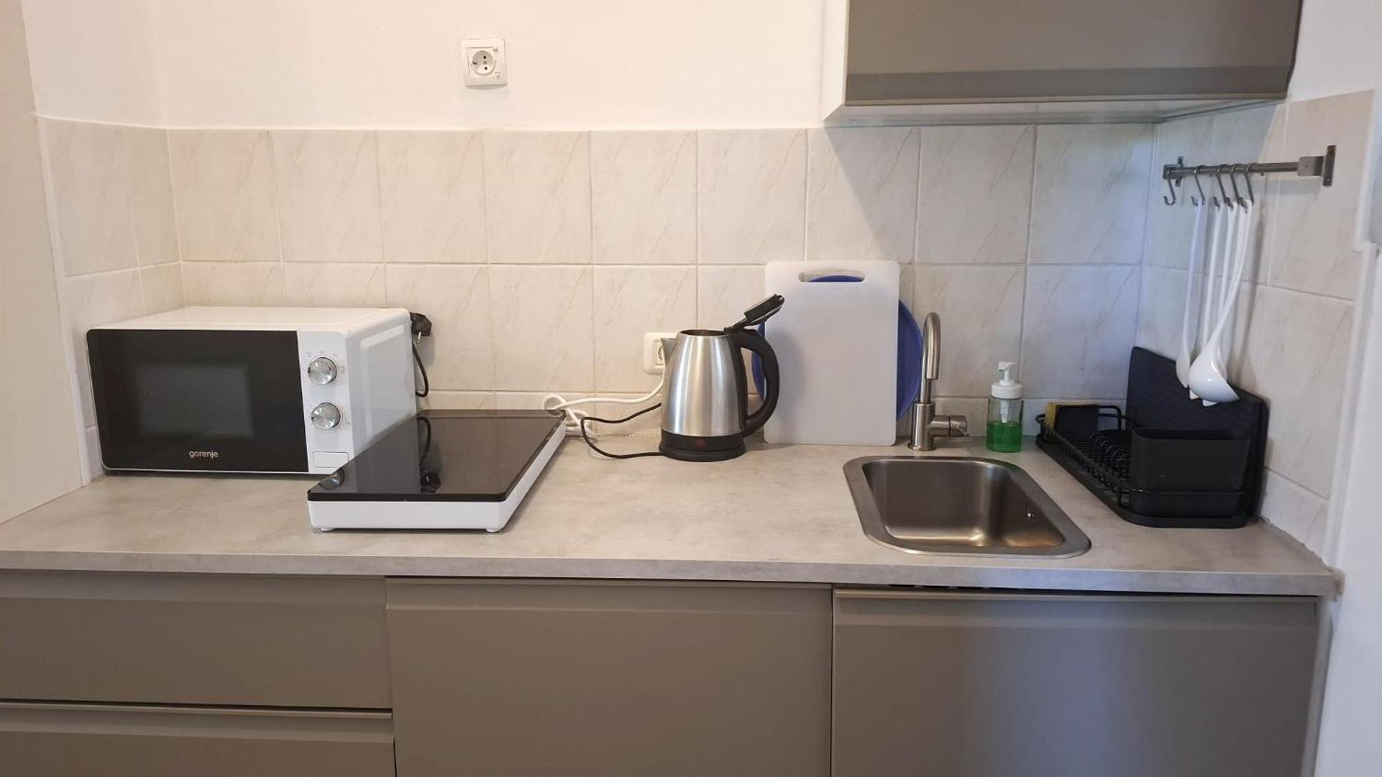 Apartman Karin Donji Karin Eksteriør billede